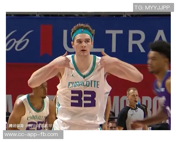 克尼佩尔表现出色12投7中砍下21分7助攻三分球命中率高达55