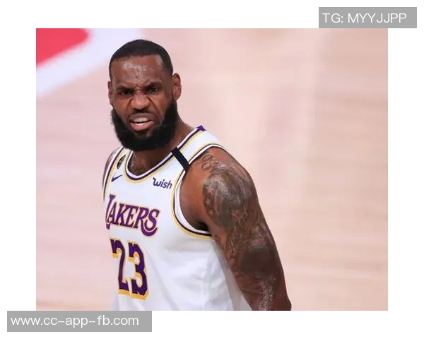 夸梅直言布朗尼受赞誉源于对老詹的崇拜与畏惧心理缺乏理性分析